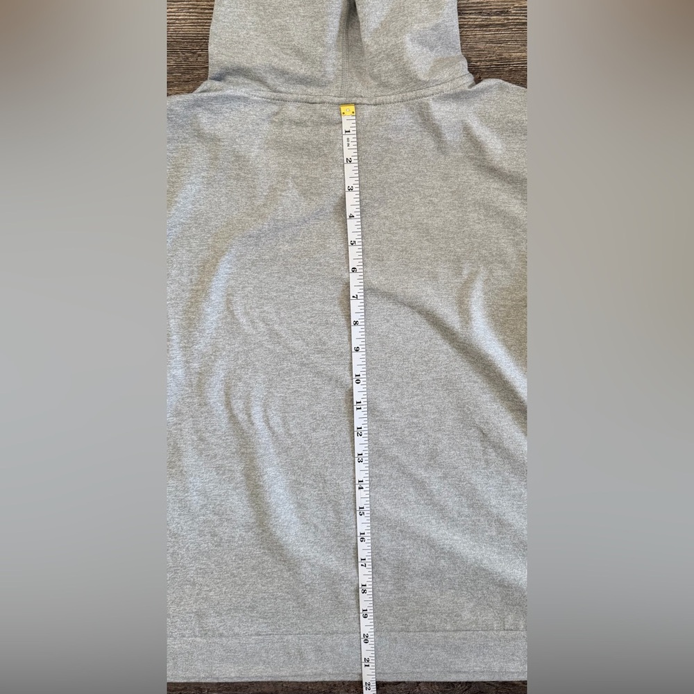 Vuori Women’s XL Halo Hoodie Pullover Heather Light Gray Stretch - Picture 10 of 12